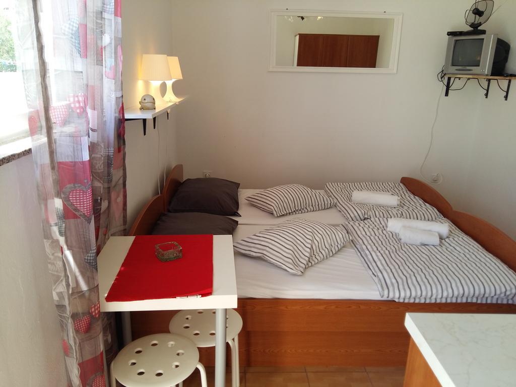 Apartments Marko Vrsi Kültér fotó